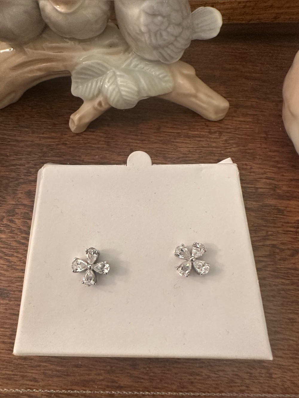 Crystal Flower Stud Earrings Silver Tone Rhinestone Floral Dainty Sparkle Cute - Picture 2 of 3